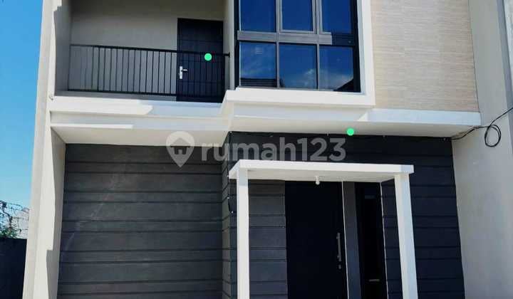 Jual Rumah pojok baru gress 2 lantai di Grand Alana Gunung Anyar, dekat Merr