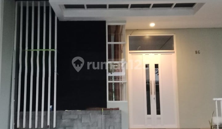 Disewakan Rumah KT 3 Royal Residence Cluster Depan