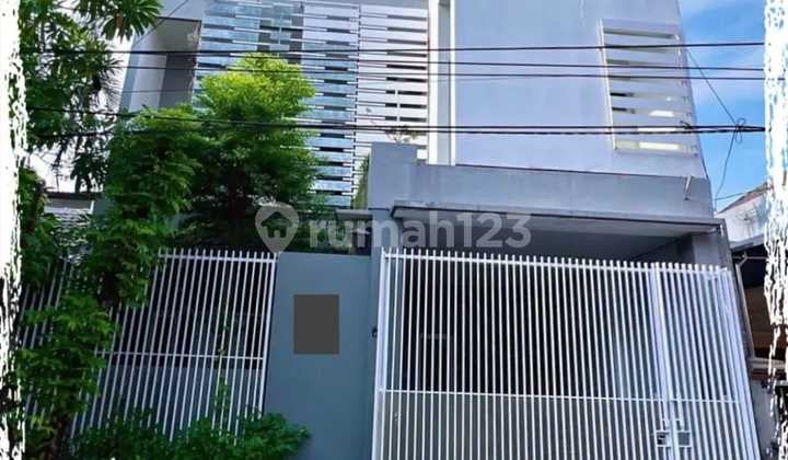 Rumah 2.5 Lantai Siap Huni Di Babatan Mukti - Wiyung