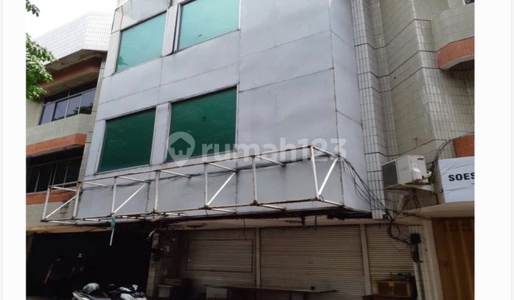 Dijual Cepat Murah Ruko 3 Lantai di Jalan Palem Pondok Tjandra. Sangat Strategis, Bekas Bank Dijual Cepat Murah Ruko 3 Lantai di Jalan Palem Pondok Tjandra. Sangat Strategis, Bekas Bank