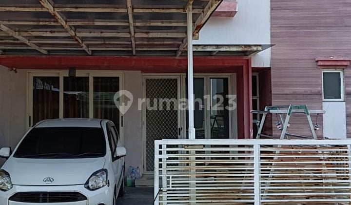 Jual Rumah 2 lantai daerah Pakuwon City LT 128m2