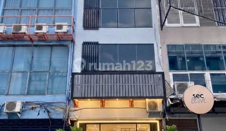 Jual Ruko Strategis 4Lt di Manyar Kertoarjo Cocok untuk Berbagai Jenis Usaha di Area Komersial Ramai Surabaya