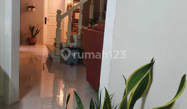 Rumah Di Griya Loka