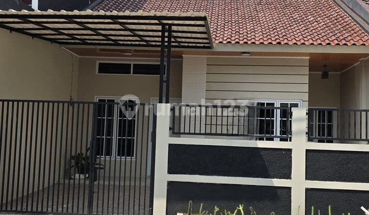Rumah Di Griya Loka