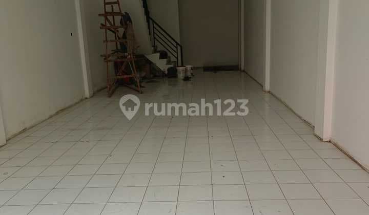 Ruko 3 Lt, Akses Container 40Fett