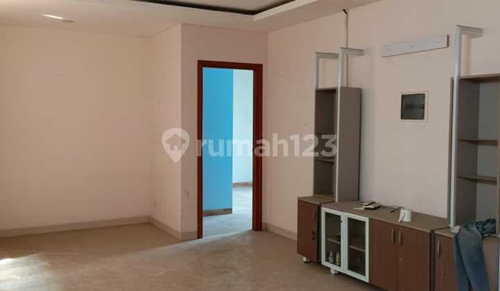 Rumah 220m² Di Kemayoran 3 Lt.