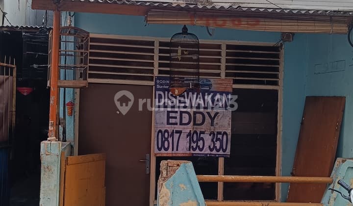 Rumah Akses Jln Mobil 1½ LT