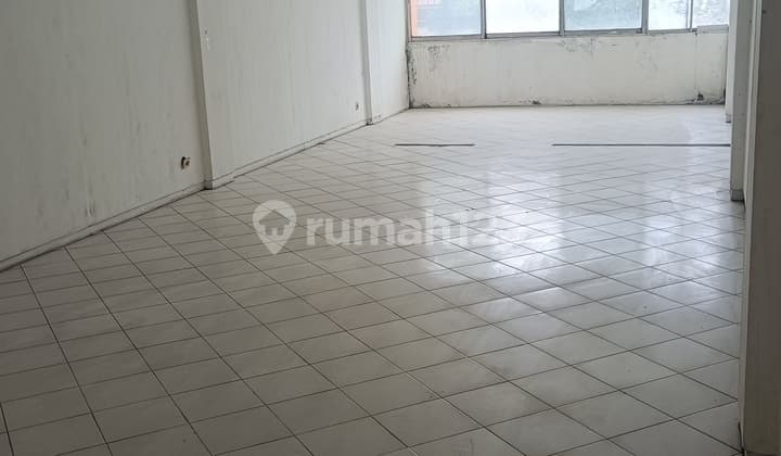 4-Story Shop House, 3 Car Road Access. By the Main Road.