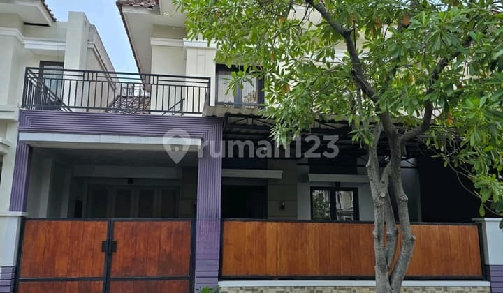 Rumah 2Lt Central Park A Yani Belakang Polda