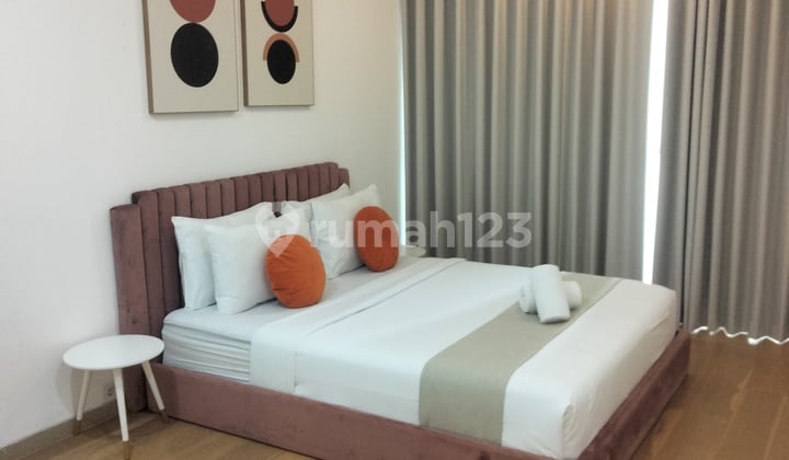 Apartemen Izzara 2 Kamar Tidur Tower South Furnished Bagus