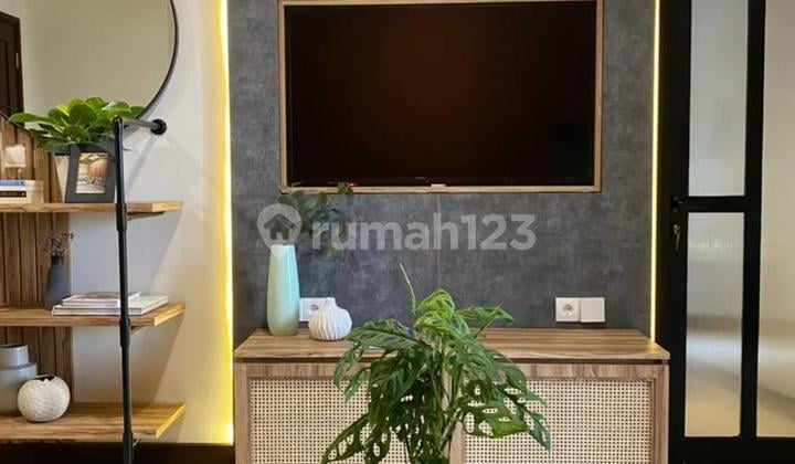 Permata Hijau Suites Apartment 2 Bedrooms Strategic Location Fully Furnished Good Condition