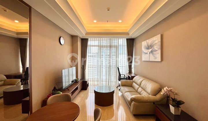 Full furnished, near shopping center, in Setiabudi