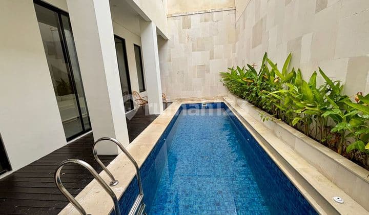 Modern Luxury Villa Freshly Renovated In Central Kerobokan