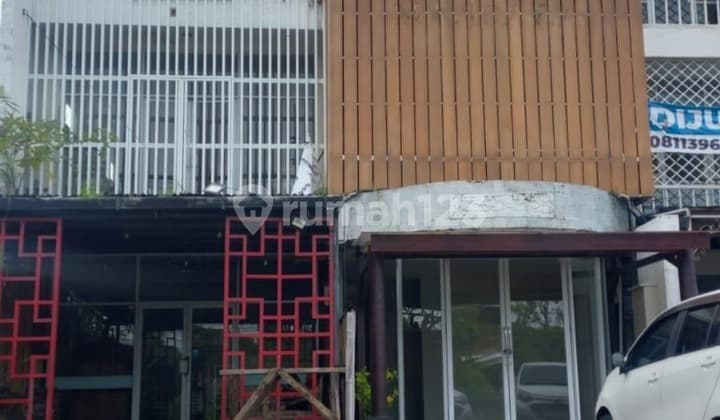 Ruko Luas Tiga Lantai di Kawasan Pariwisata Premium Sanur