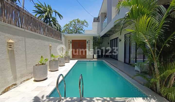 Spacious Modern & Luxury Villa In Prime Kerobokan Area