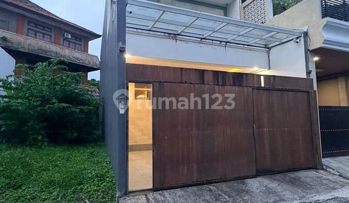 Modern Three Bedroom House In Kerobokan Close To Canggu