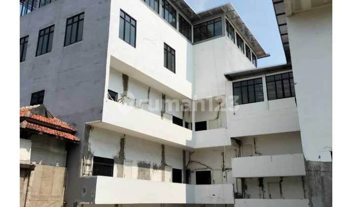 Hotel Cianjur Lokasi Strategis Main Road SHM