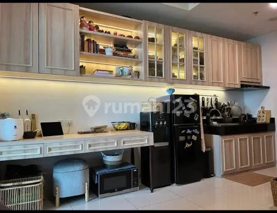 Roseville BSD Lucky Floor Apartment - Near Eka Hospital