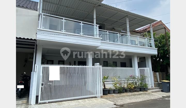 Rumah Full Furnish di Kasuari Bintaro Sektor 9