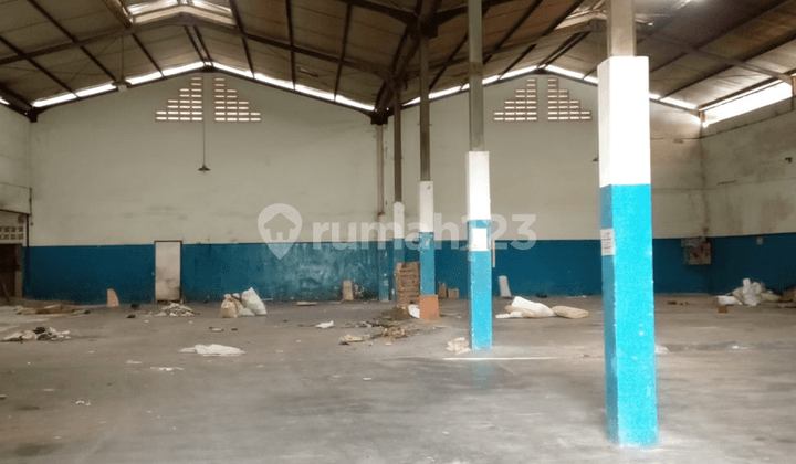 Disewakan Gudang Ada Kantor dan Mess Karyawan di Kapuk Kamal, Jakarta Barat