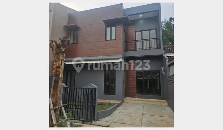 Rumah Bagus 2 Lantai Sudah Renov di Nusaloka Bsd, Tangerang Selatan