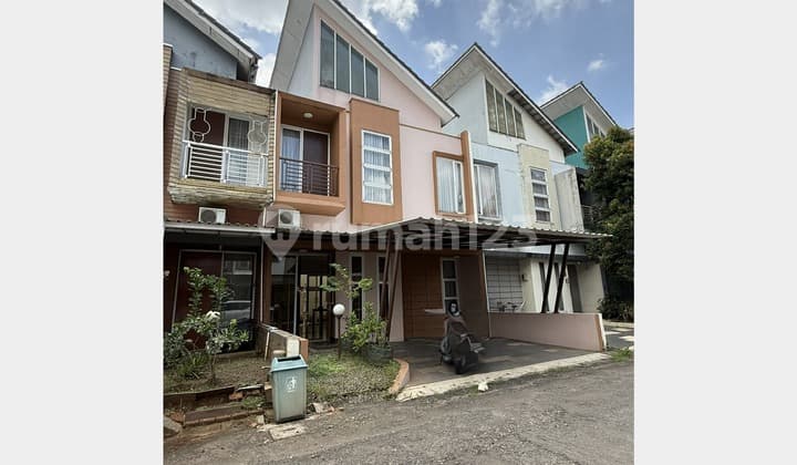 Ready-to-Occupy House in Bintaro Terrace 2, South Tangerang