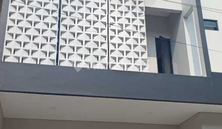 Rumah Brand New Metland Puri Siap Huni Lokasi Strategis