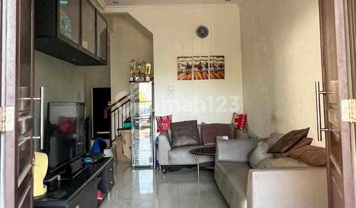 Rumah Hoek Metland Siap Huni Nyaman Dan Aman Lokasi Strategis