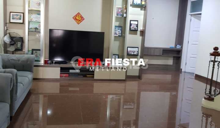 Rumah Villa Meruya Siap Huni Aman dan Nyaman Lokasi Strategis