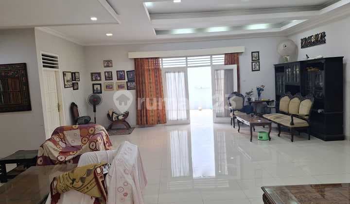 Nice House Plot DKI Meruya Ready to Live Comfortable and Safe Strategic Location