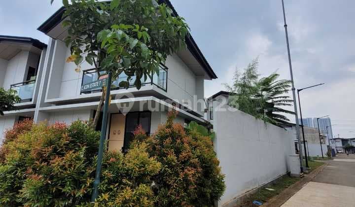 Rumah Hoek Cendana Icon Lippo Karawaci Siap Huni Lokasi Strategis