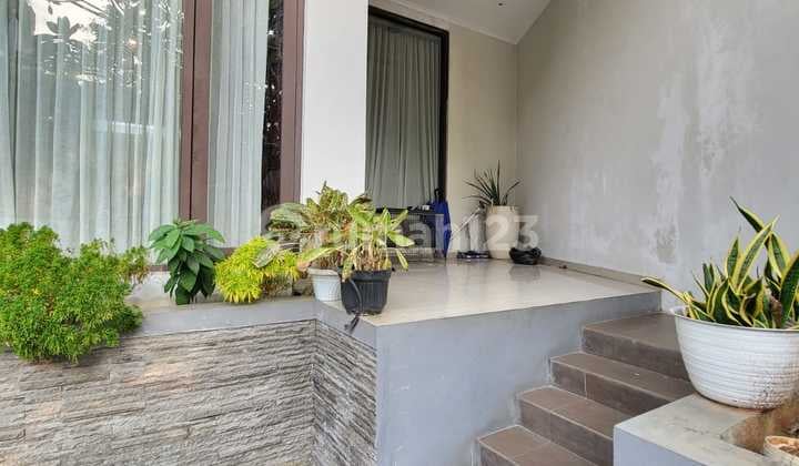 Rumah Bagus Kebayoran Symphony Siap Huni Lokasi Strategis