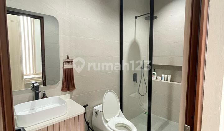 Rumah Cantik Greenlake City Cluster Asia Siap Huni Full Furnished