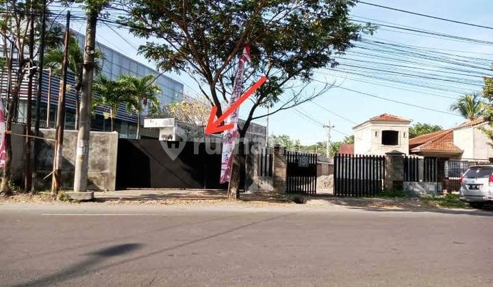 Strategic Warehouse on Jember Main Road, Near Building Depot, Transmart, Truck Access.