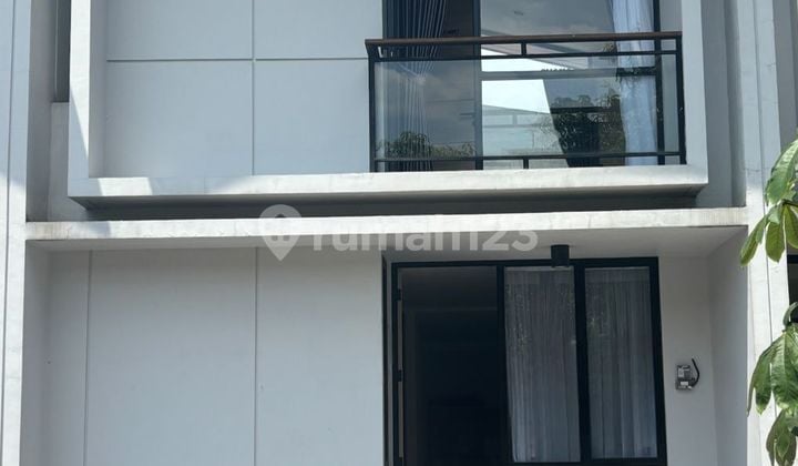 Rumah Bagus Kondisi Baru Siap Huni di Cendana Icon Lippo Karawaci