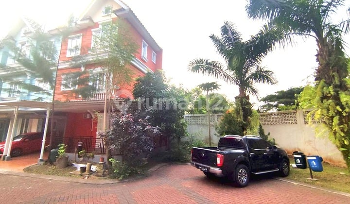 Disewakan Rumah Hook Omaha Village Gading Serpong 3Lantai Furnish