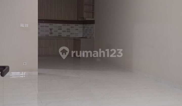 Dikontrakan Rumah 2 Lantai Siap Huni Nyaman di Villa Melati Mas