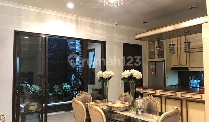Rumah Mewah 2 Lantai Siap Huni Luas Furnished di The Green BSD