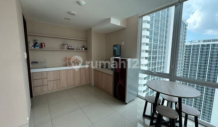 Apartment U Residence Bizloft Furnished Cocok untuk Kantor di Karawaci
