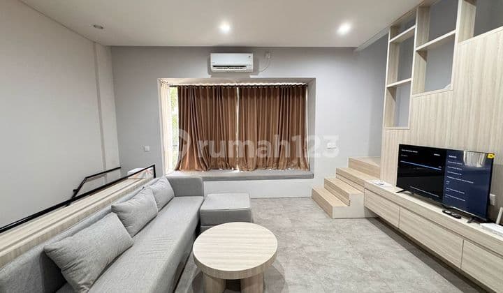 Rumah 3 Lantai Full Furnished Impresahaus Tabebuya BSD Siap Huni