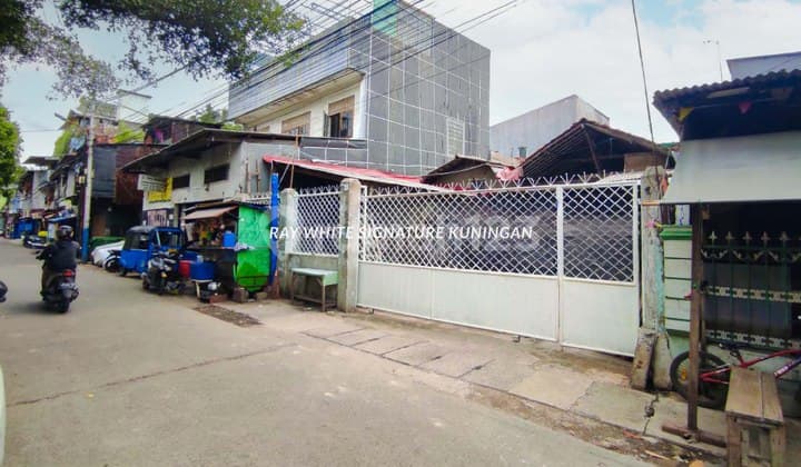 Rumah dan Kontrakan 21 Pintu Lokasi Strategis Dekat Mall Season City, Jakarta Barat