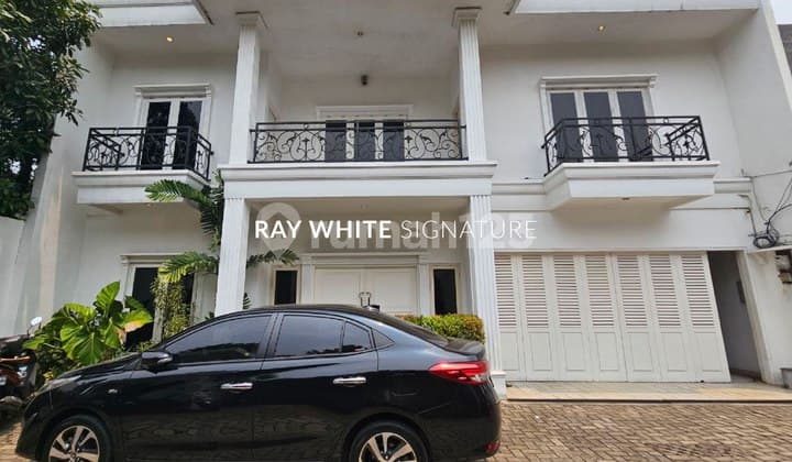 Dijual Rumah Mewah Siap Huni di Kawasan Strategis Jl Lebak Bulus IV