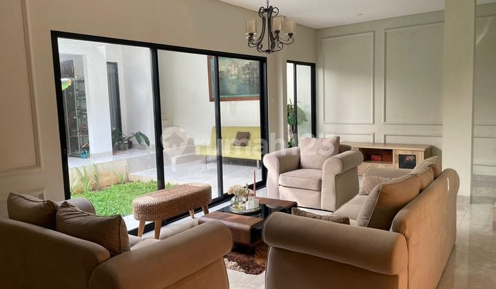 Akses Mudah dan Row Jalan Lebar Rumah Siap Huni Pejaten Kemang