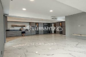 Kemang Village Residence Pet Friendly with Private Lift