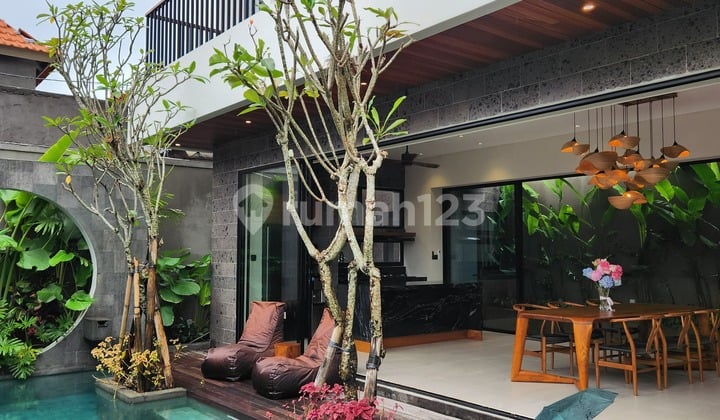 Disewakan villa 3 Bedrooms di jalan Batubolong, Canggu.