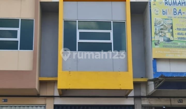 3.5-story shop house for rent, strategic location in Duta Indah Alpha 2, Crs 009