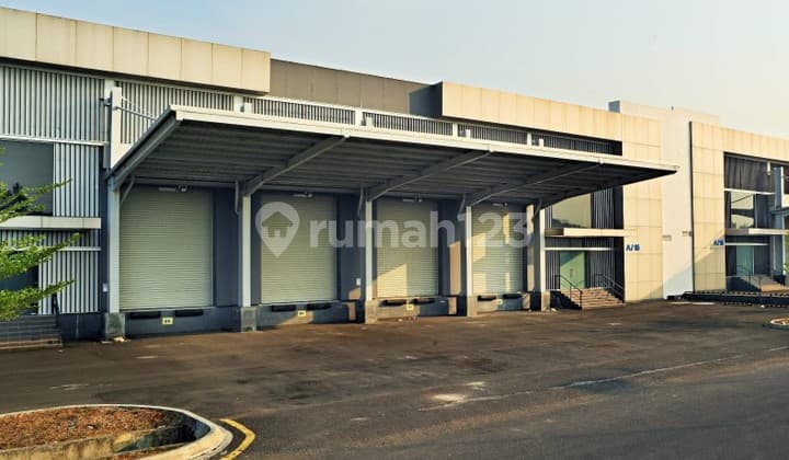 Modern Warehouse for Rent in Karawang