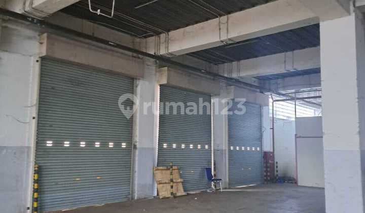 Warehouse for Rent in Halim Cawang, Rarely Available