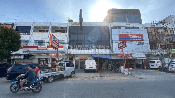 Ruko 3 Lantai Bekas Bank Kondisi Bagus Dan Strategis di Bandar Lampung, Harga Nego Harus Terjual