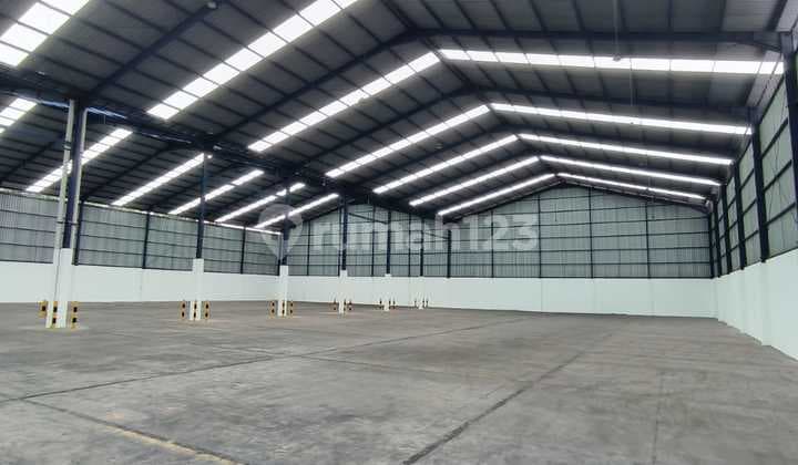 Disewakan Gudang Pondok Ungu Loading Dock
